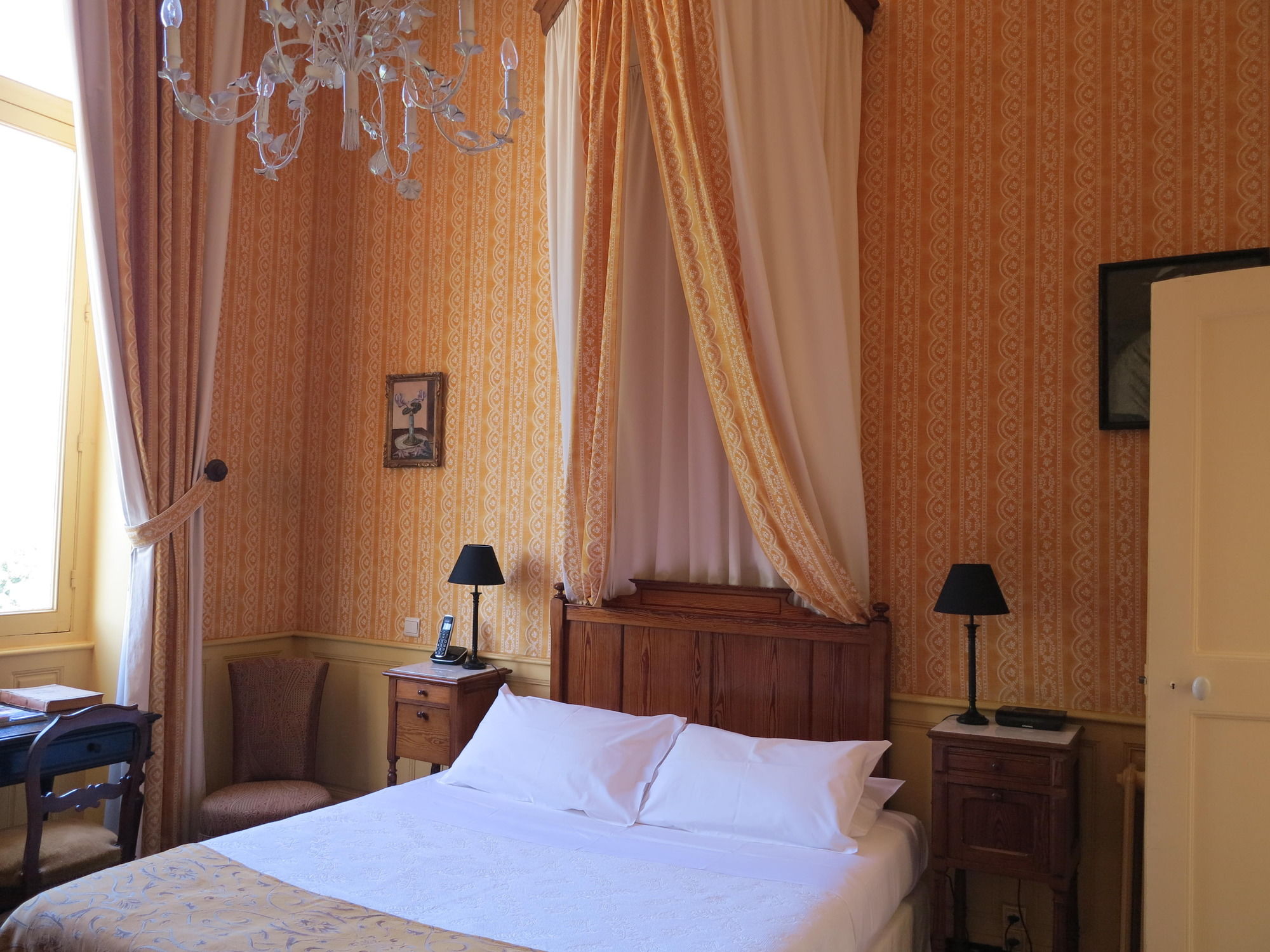 Фото Hotel Chateau De Verrieres & SPA