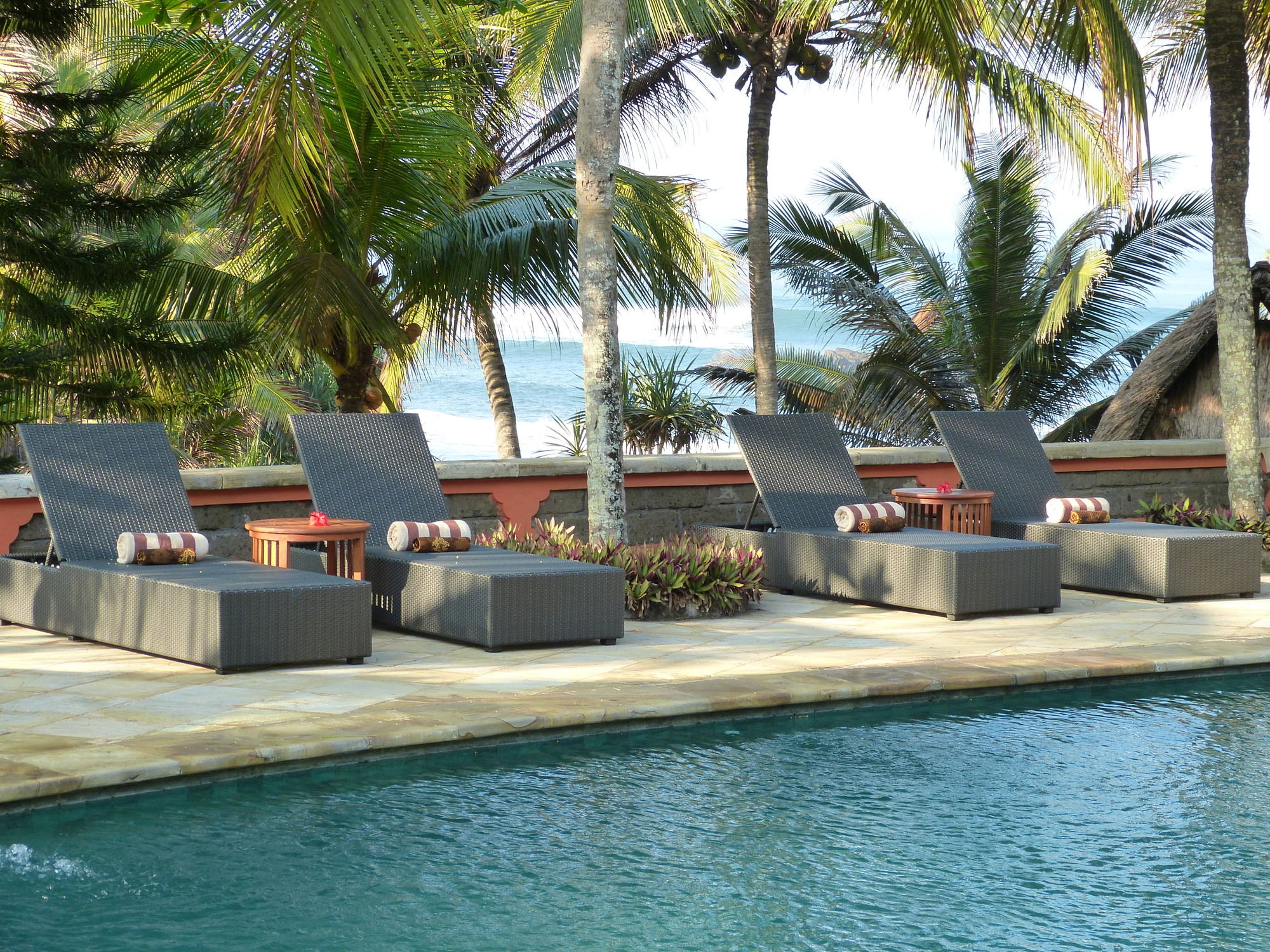 Фото Gajah Mina Beach Resort