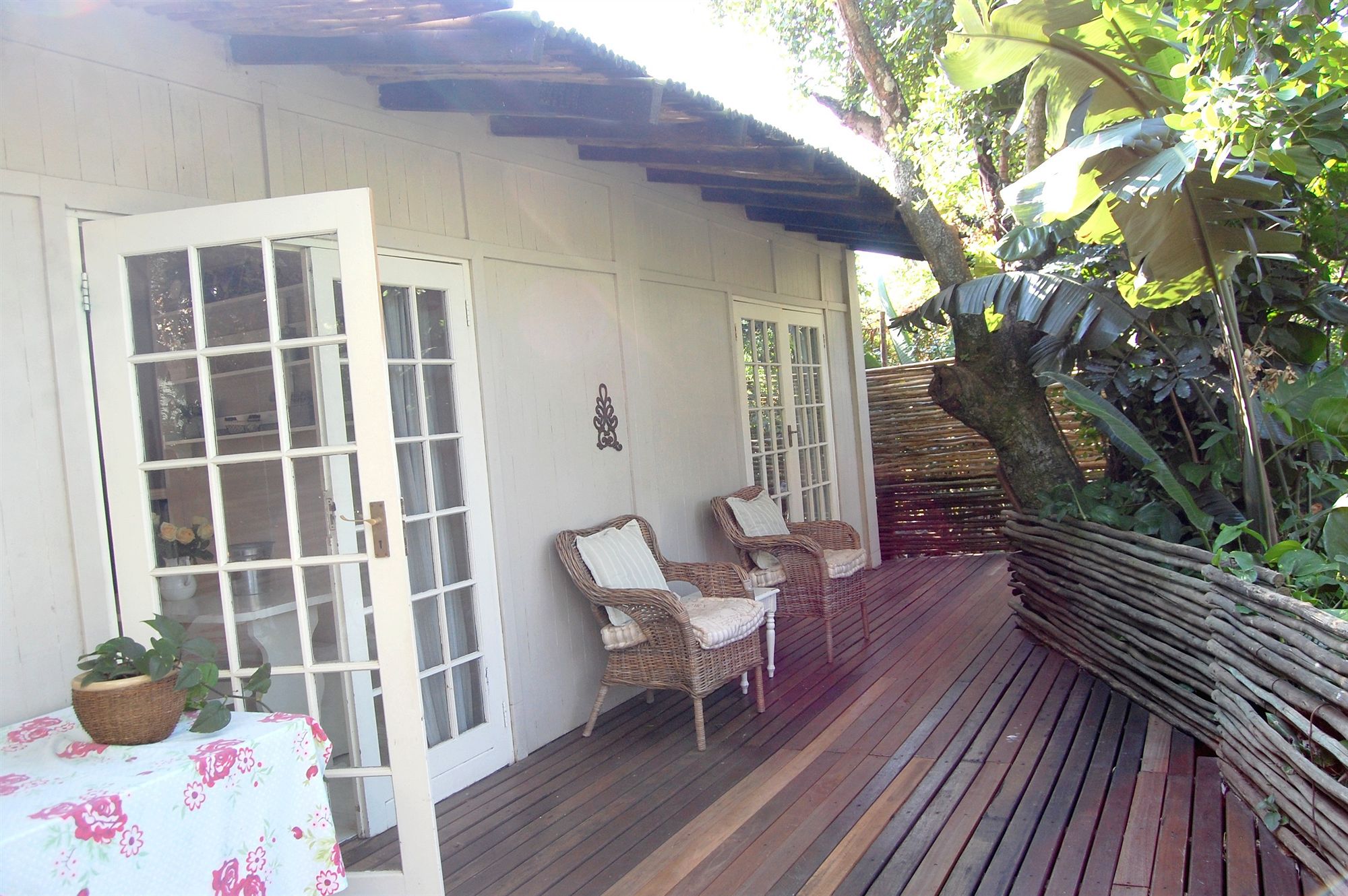 Фото Petite Provence B&b