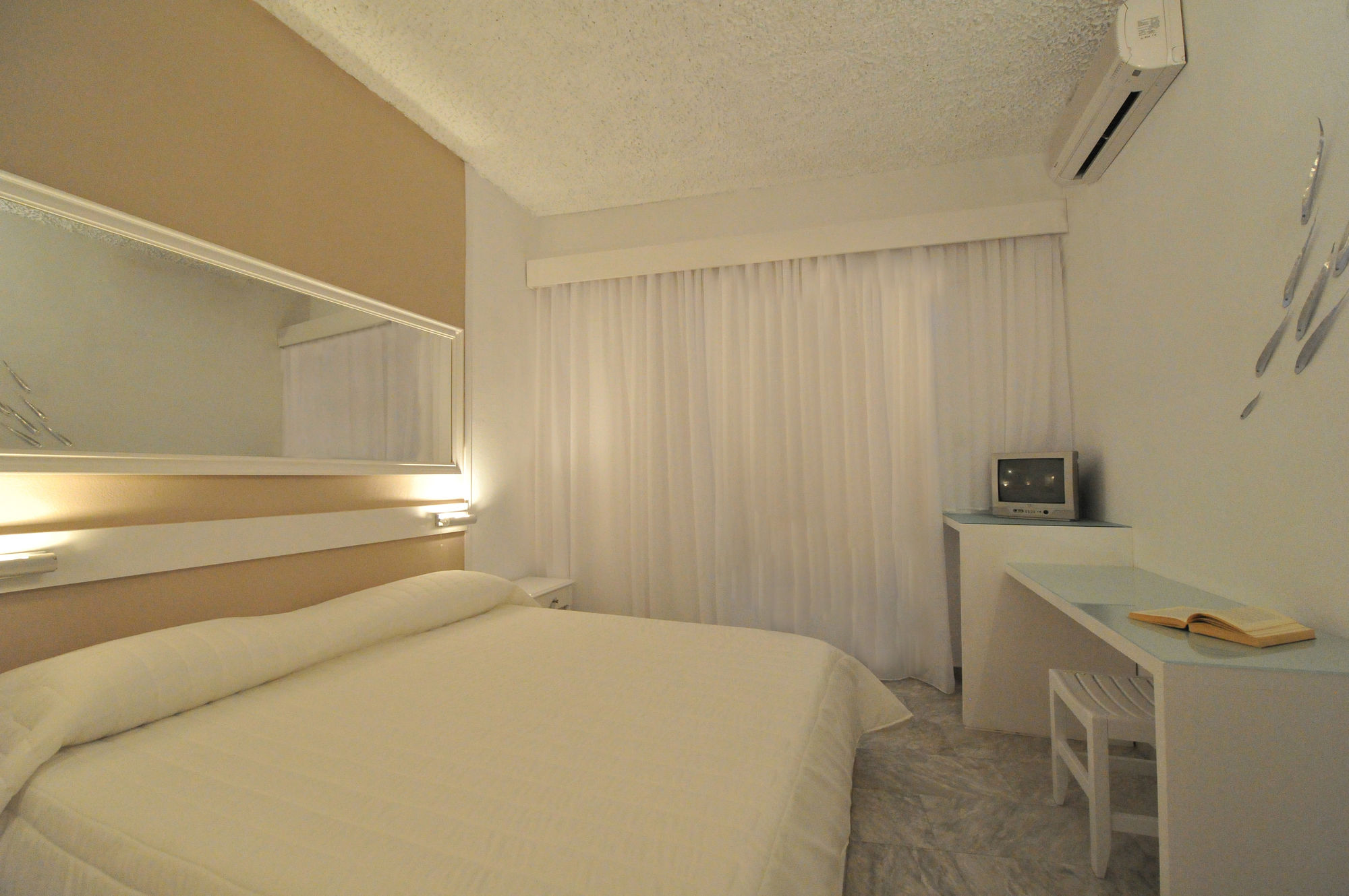 Фото Porto Castello