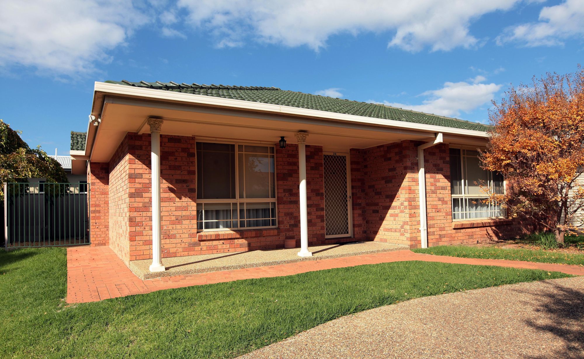 Фото Best Western Ambassador Motor Inn & Apartments