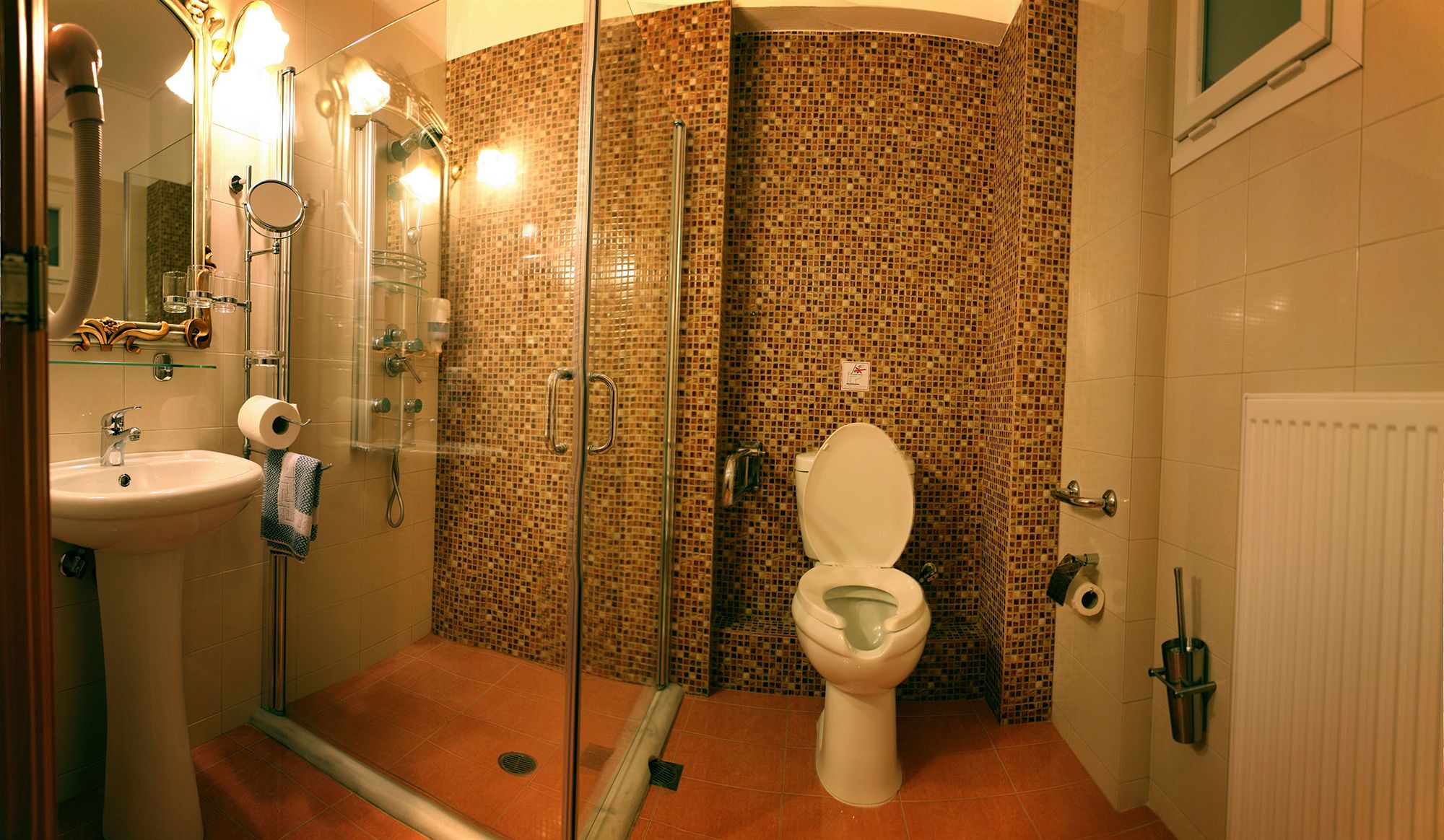 Фото Heliotrope Hotels