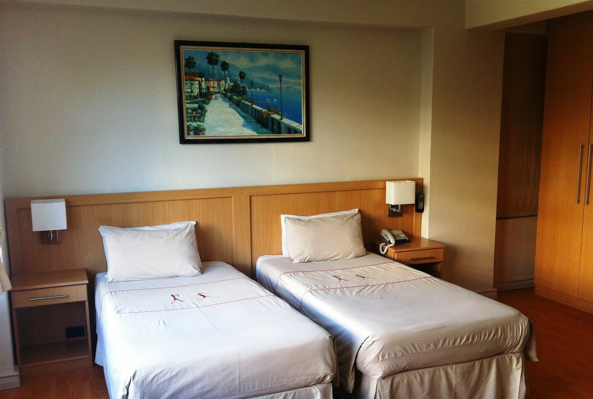 Фото Parliament Hotel