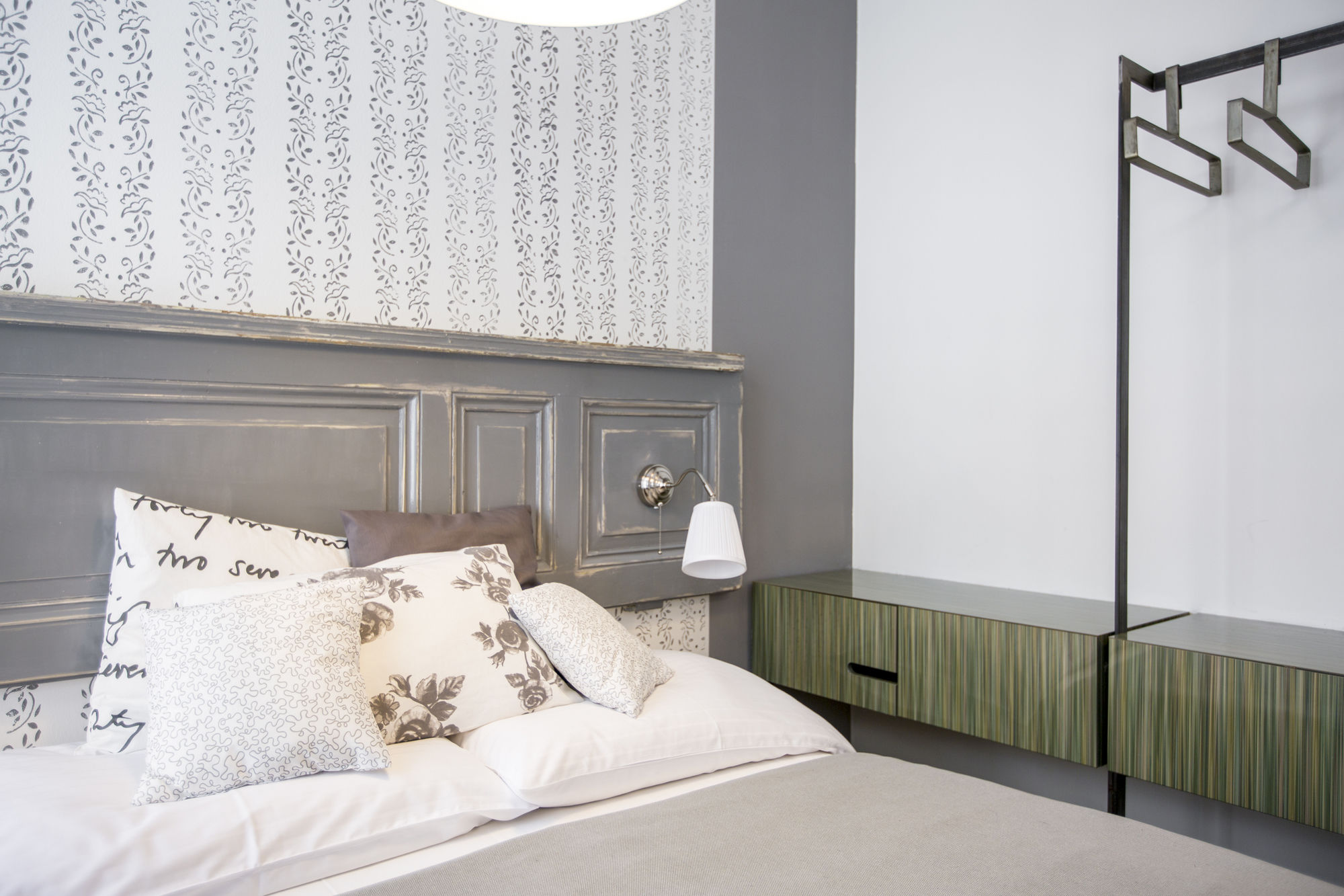 Фото Miss Sophie's New Town