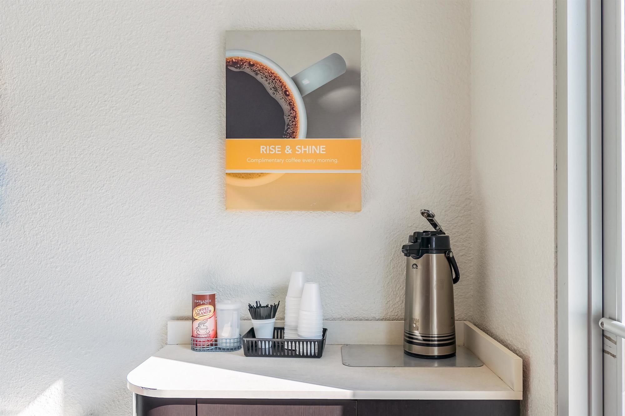 Фото Motel 6 Beaverton Or