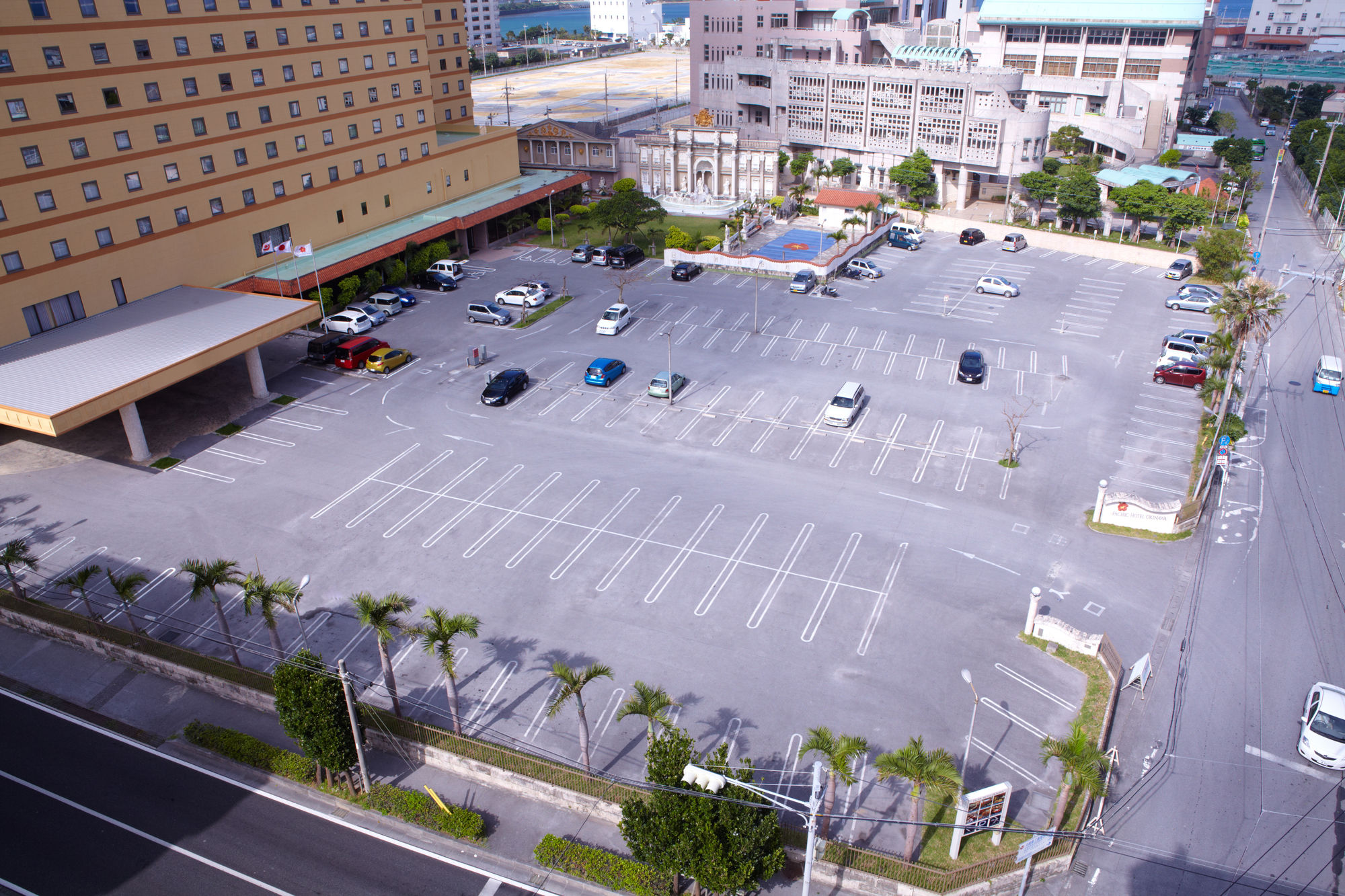 Фото Pacific Hotel Okinawa