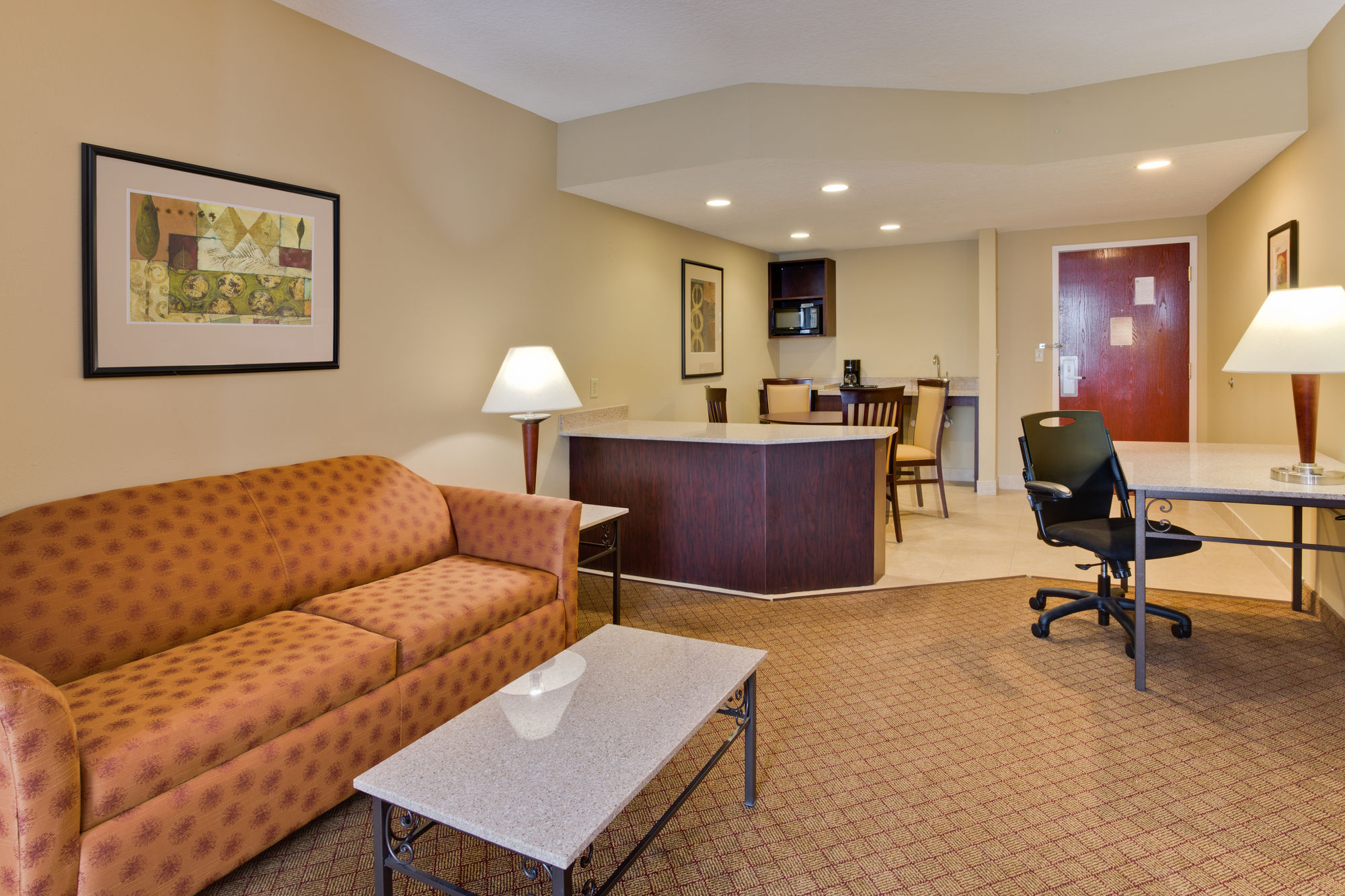 Фото Holiday Inn Express Hotel & Suites Tampa Northwest - Oldsmar, an Ihg Hotel