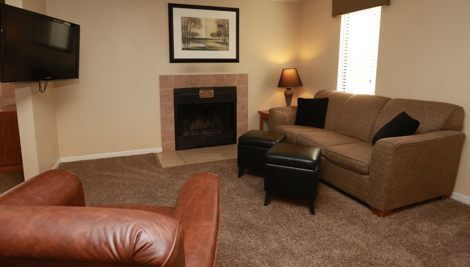 Фото Sterling Hotel and Suites