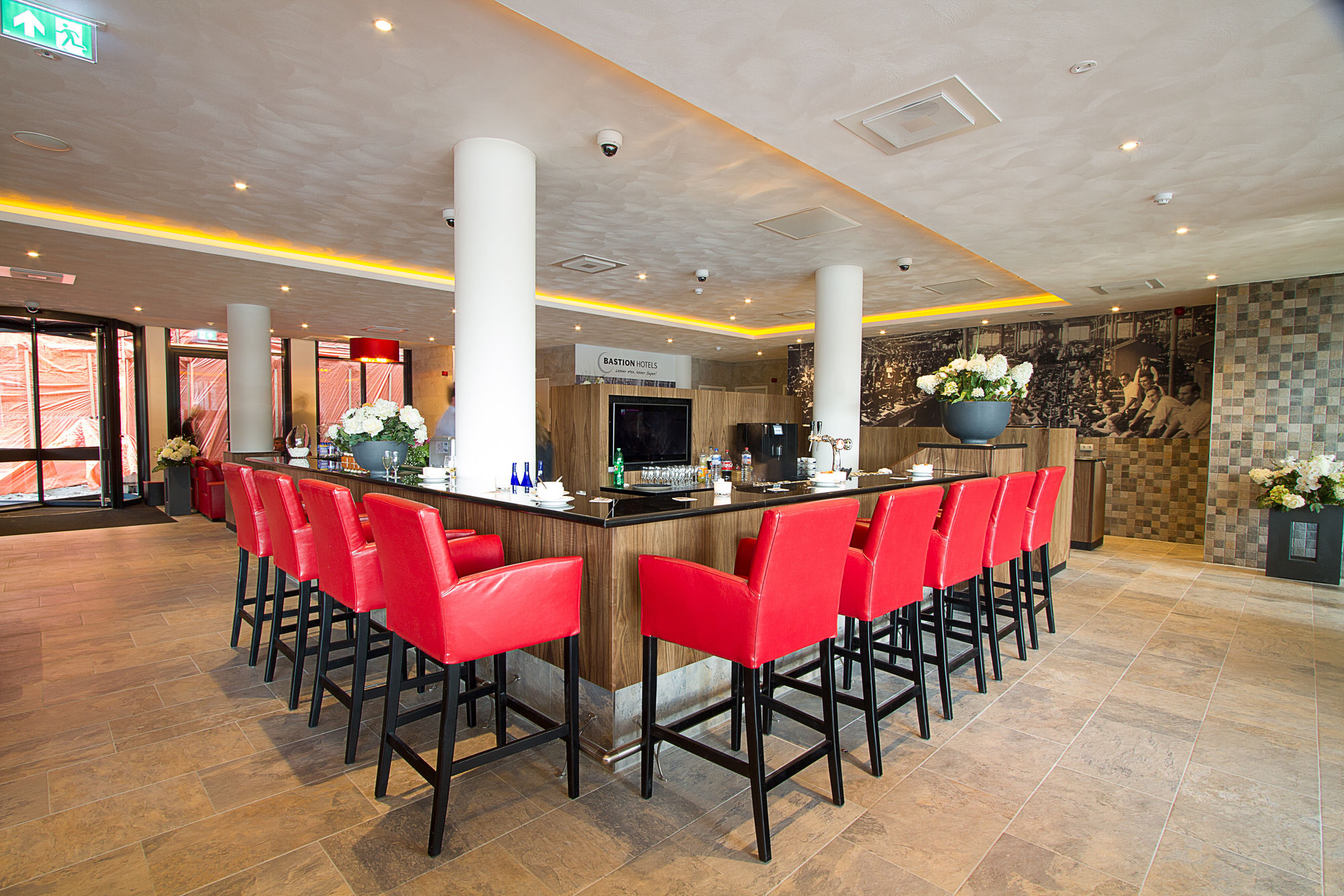 Фото Bastion Hotel Tilburg