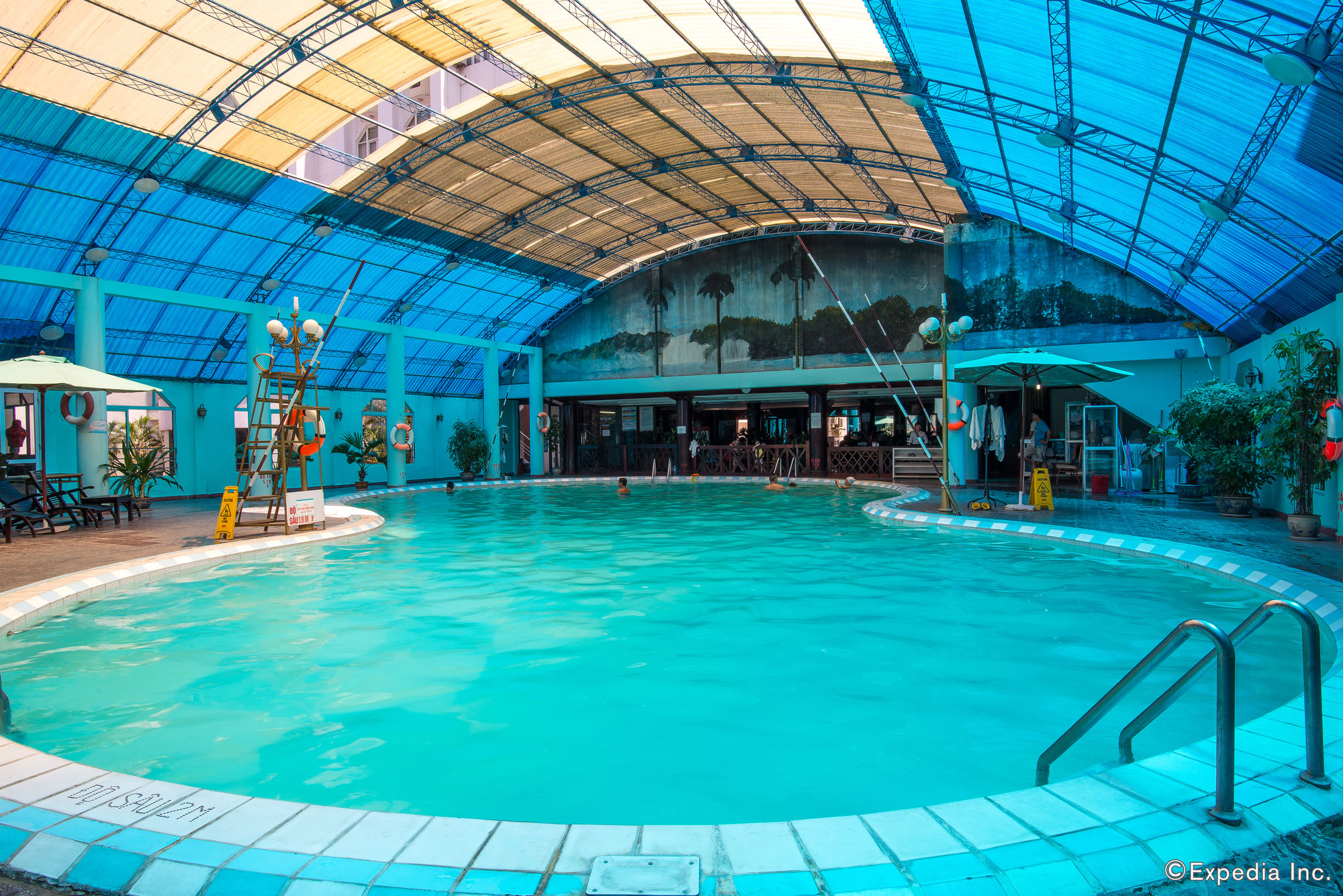 Фото отеля 2