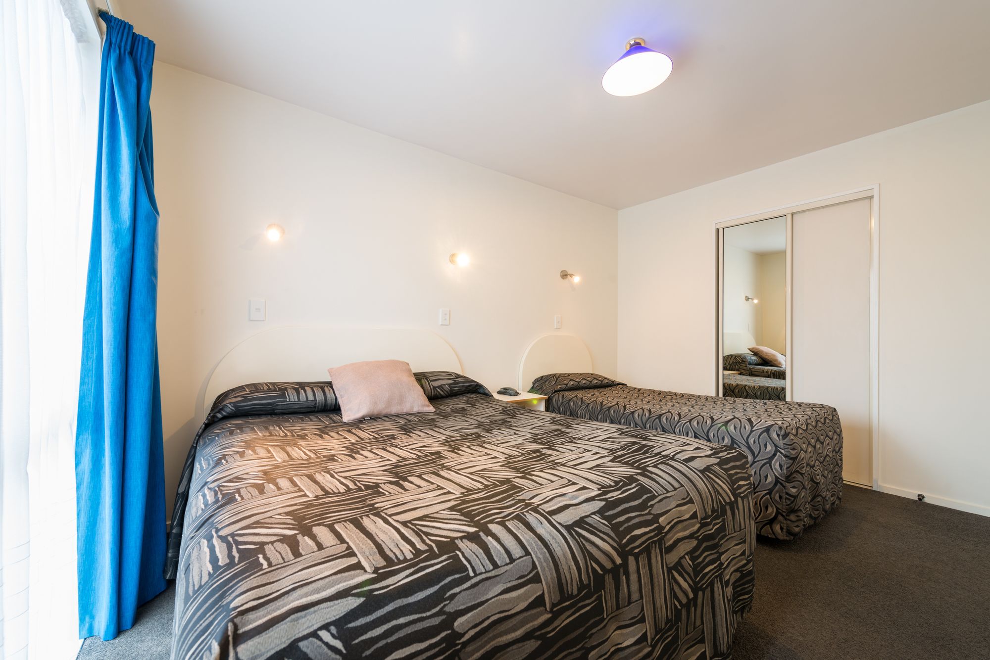 Фото Annabelle Court Motel