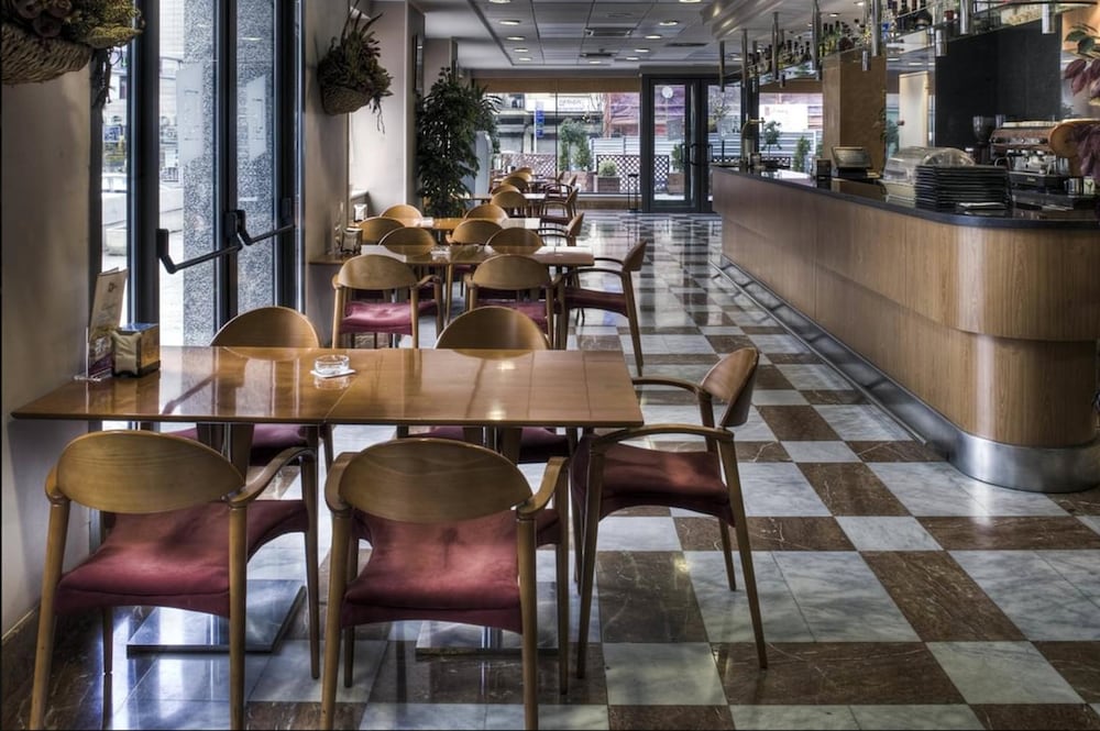 Фото Hotel Zenit Diplomatic