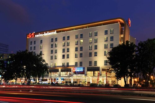 Гостиница Swiss-Belhotel Airport Jakarta в Тангеранге