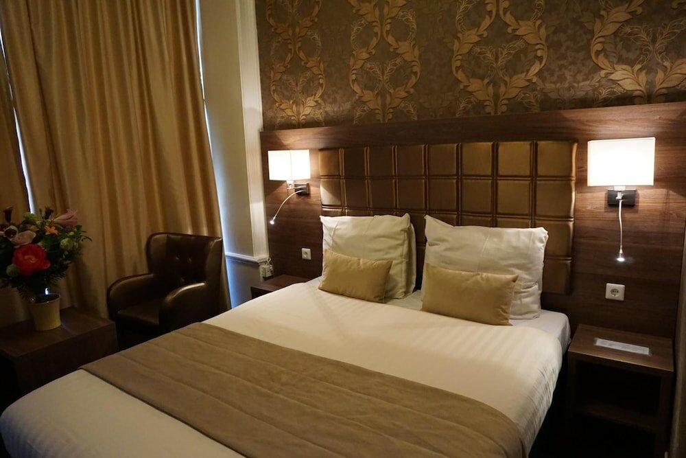 Фото Hotel Aadam Wilhelmina