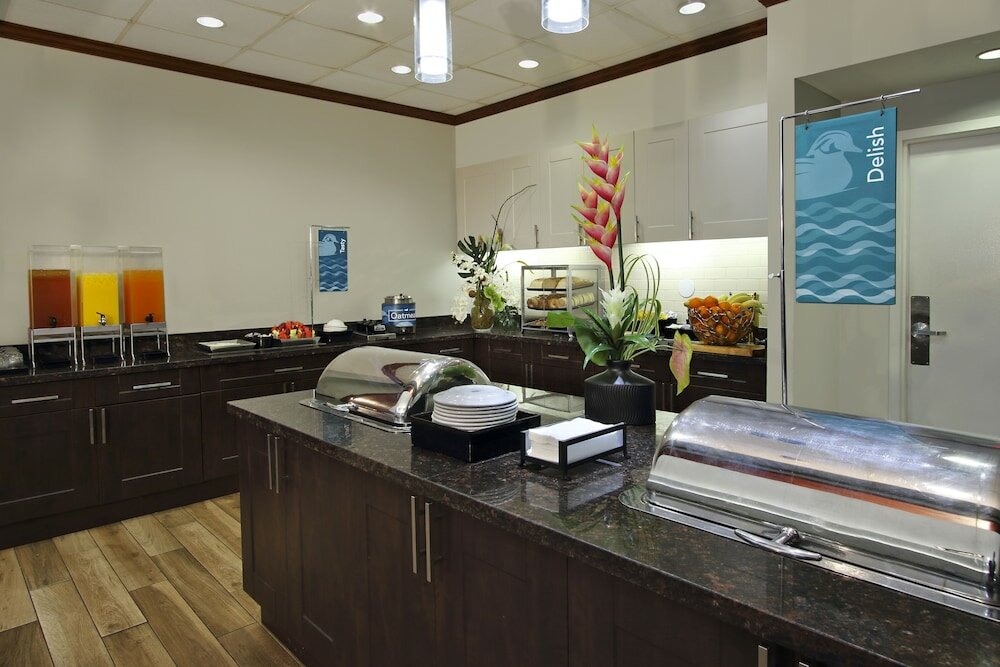 Фото Homewood Suites by Hilton Miami Airport West