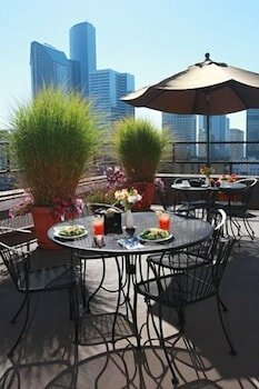 Фото The Inn at Virginia Mason