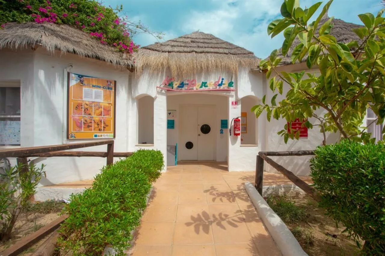 Фото Fiesta Beach