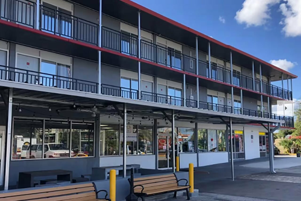 Фото Travelodge by Wyndham Orlando Heart of International Drive