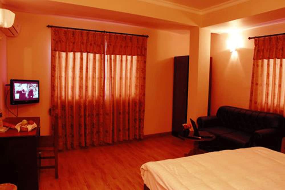 Фото Cascade Hotel