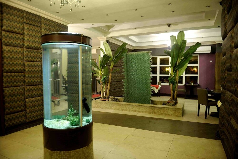 Фото The Blowfish Hotel