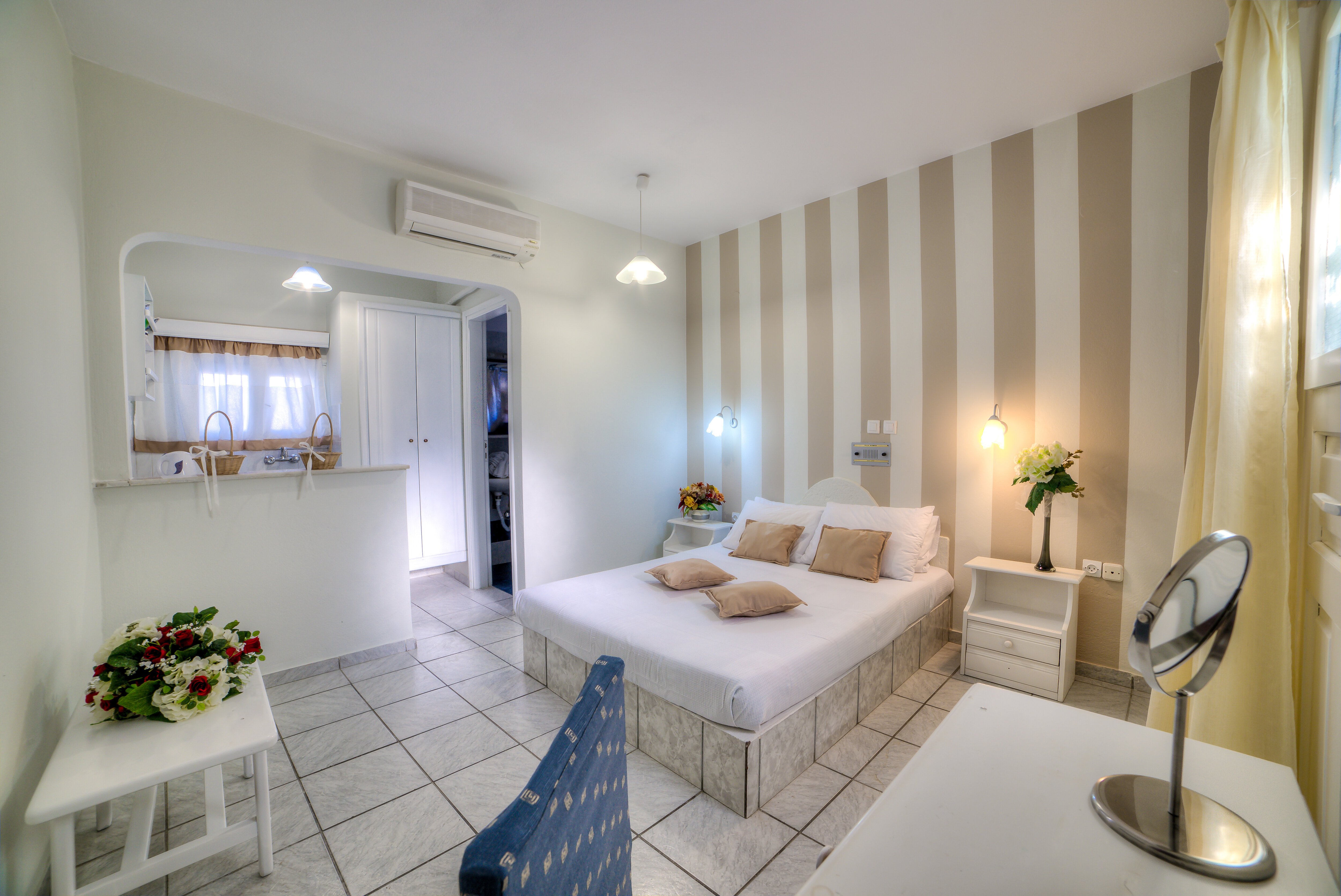 Фото Pantheon Hotel