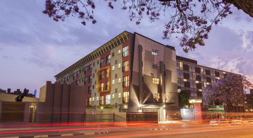 Фото отеля 1