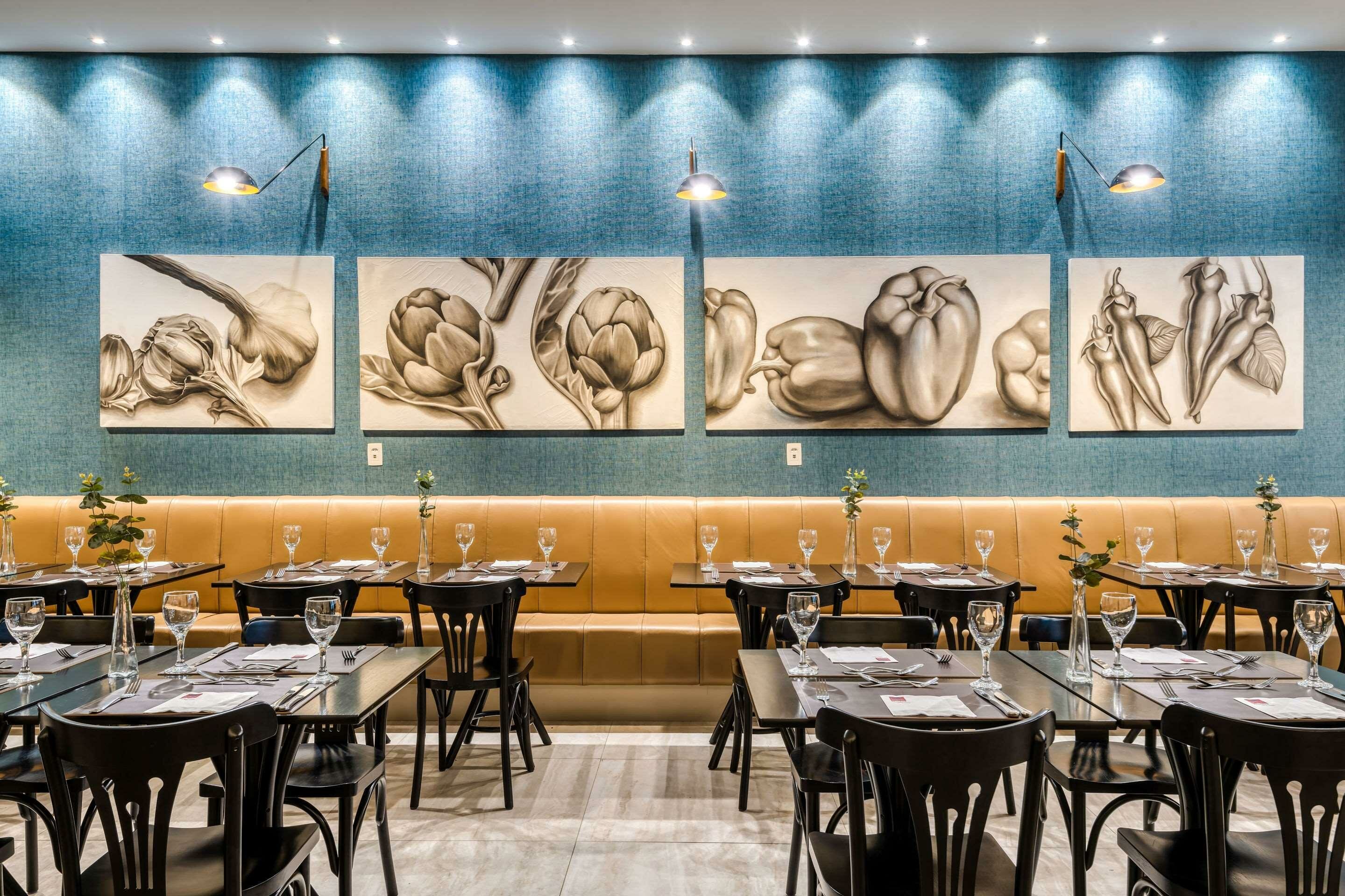 Фото Comfort Suites Vitoria