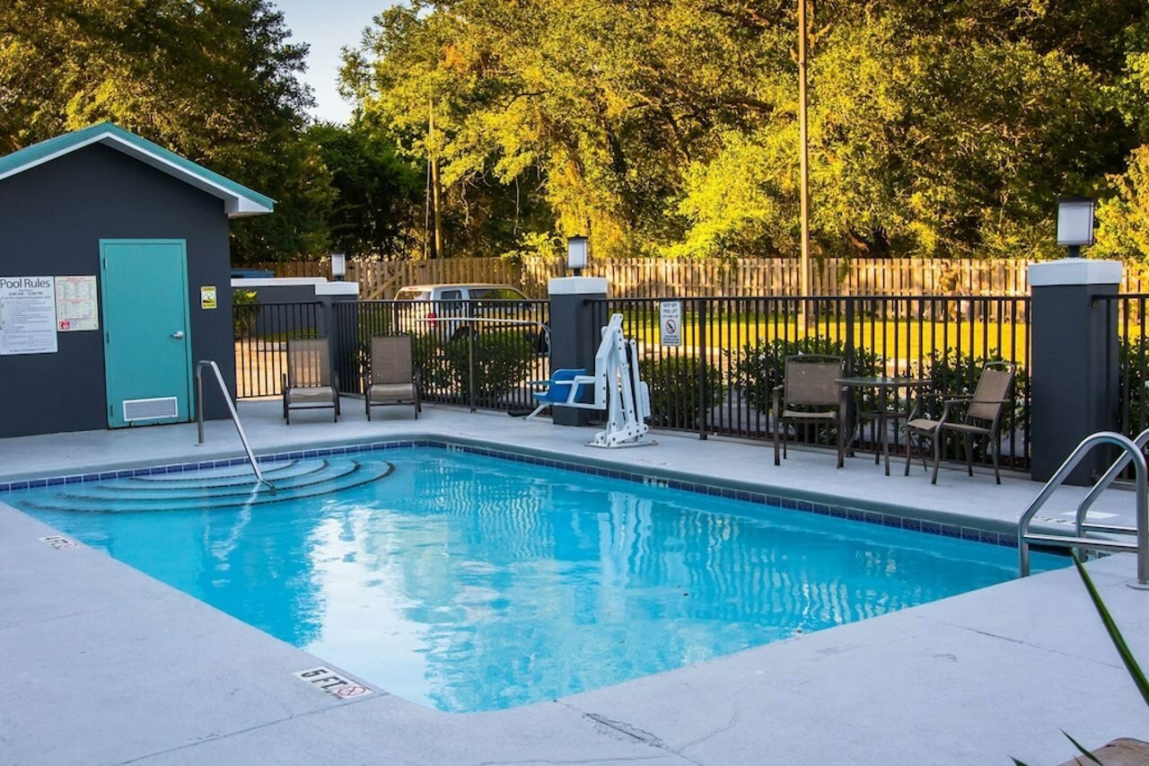 Фото Best Western Plus Blue Angel Inn