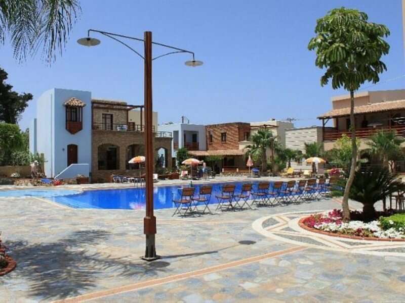 Фото Omega Platanias