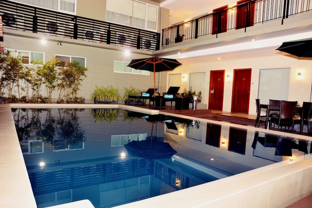 Фото 88 Courtyard Hotel