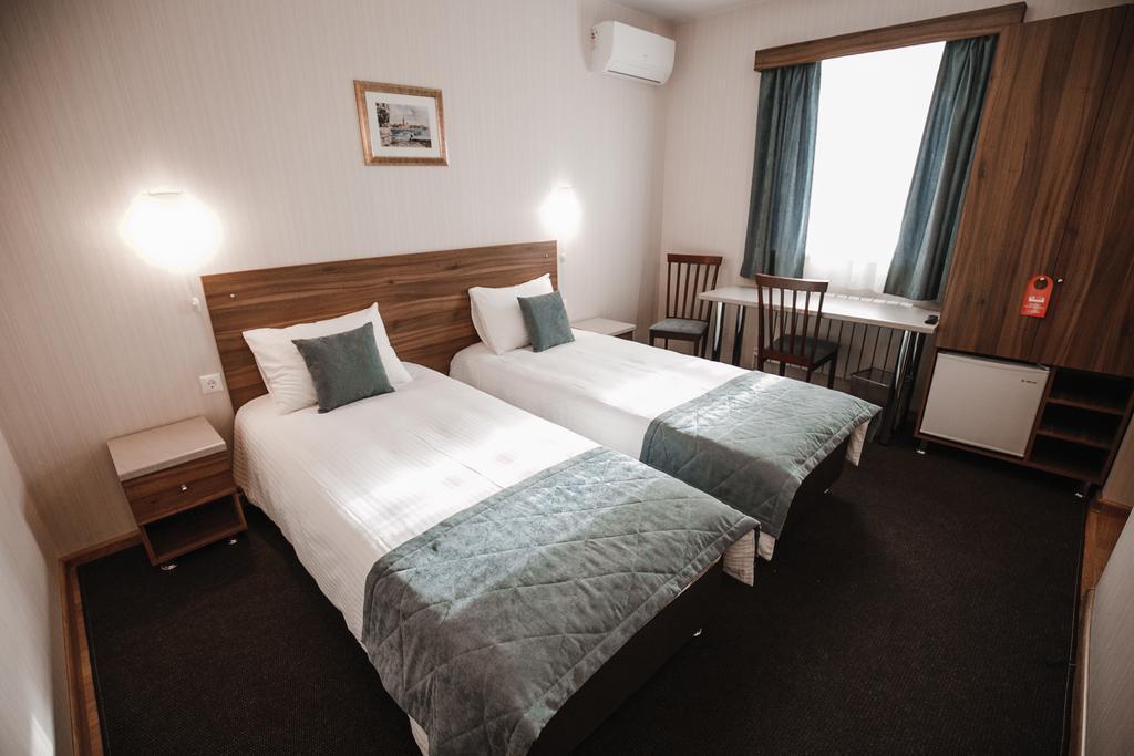 Фото отеля 1