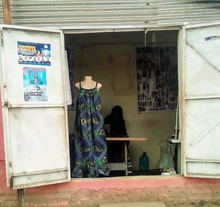 Tailor Alfaiataria, Loanda, photo
