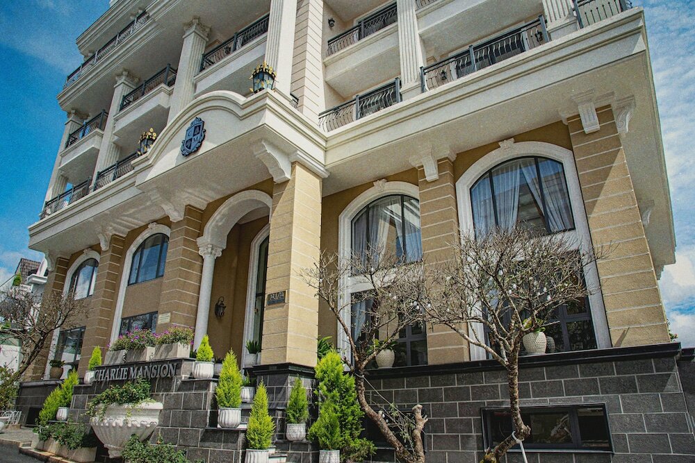 Фото отеля 1