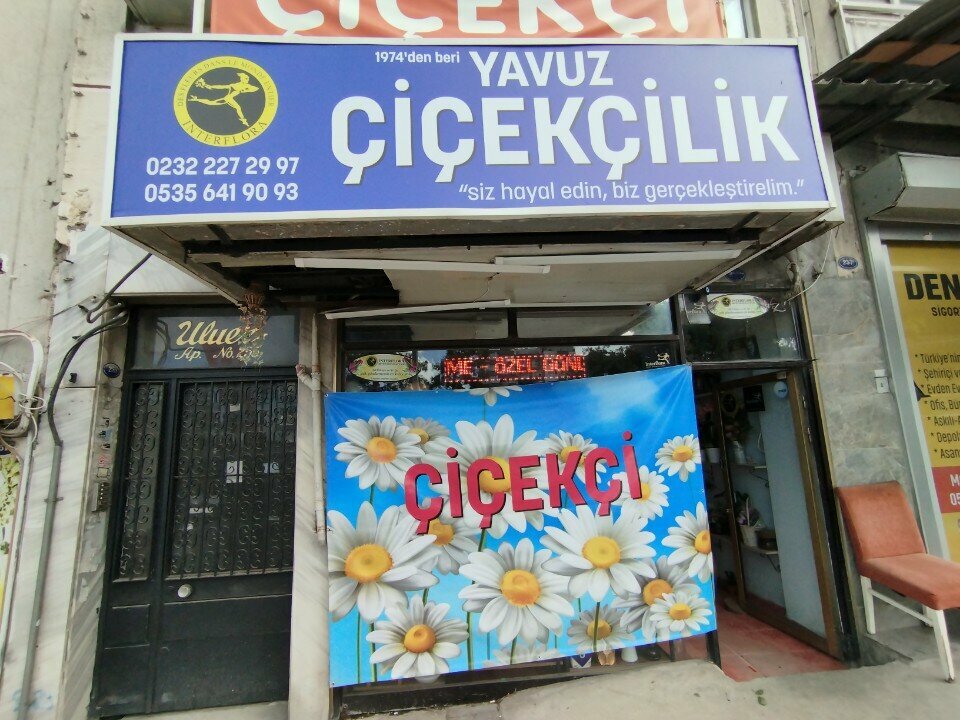 Artificial plants and flowers Yavuz Cicekcilik, Izmir, photo