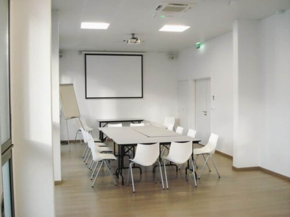 Фото Esatitude Hôtel