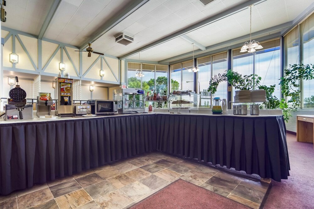 Фото Hospitality Inn