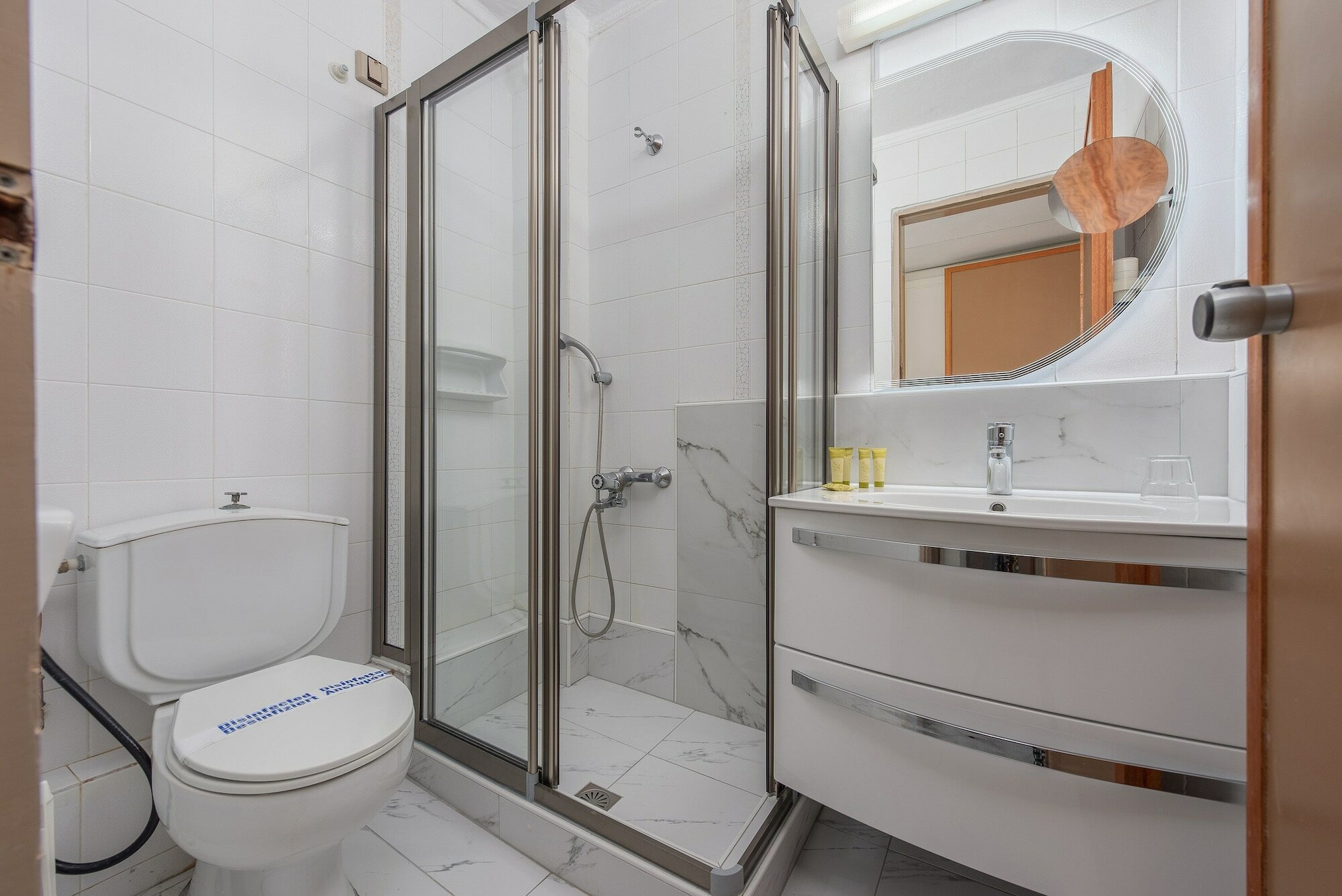 Фото Dionysos Hotel & Suites