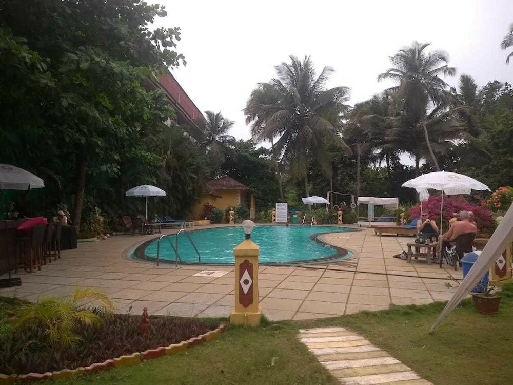 Фото Carina Beach Resort