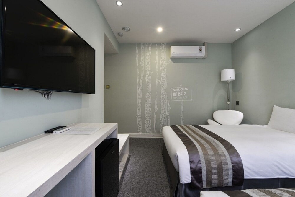 Фото Taichung Box Design Hotel