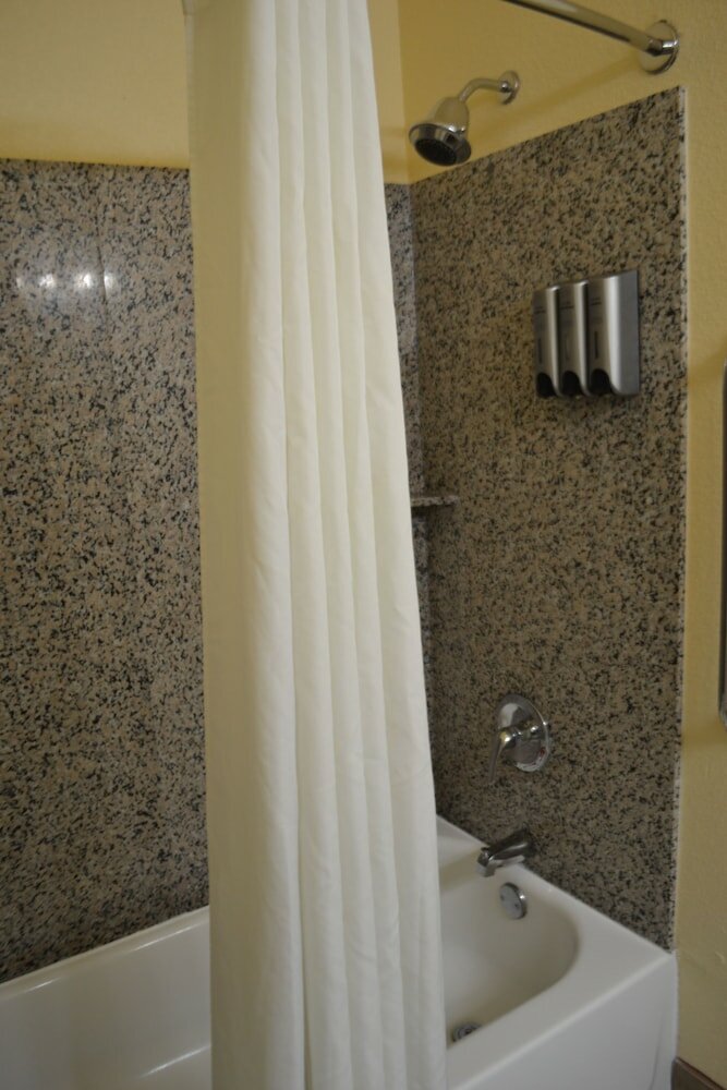 Фото Best Western Sherwood Inn & Suites