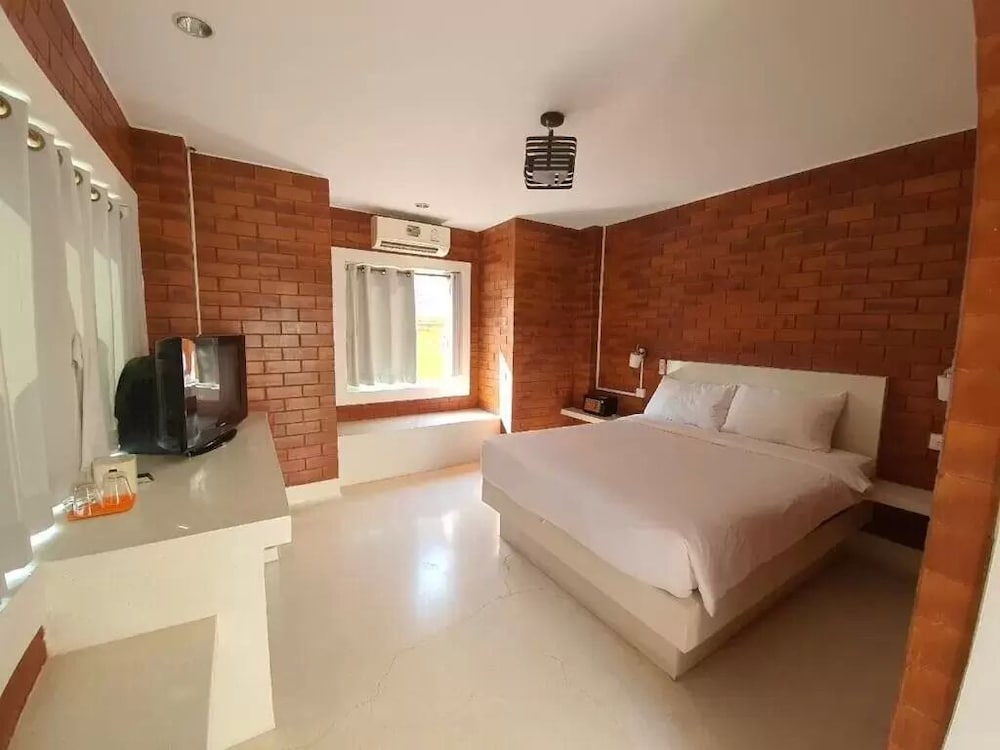 Фото Changsova Hotel