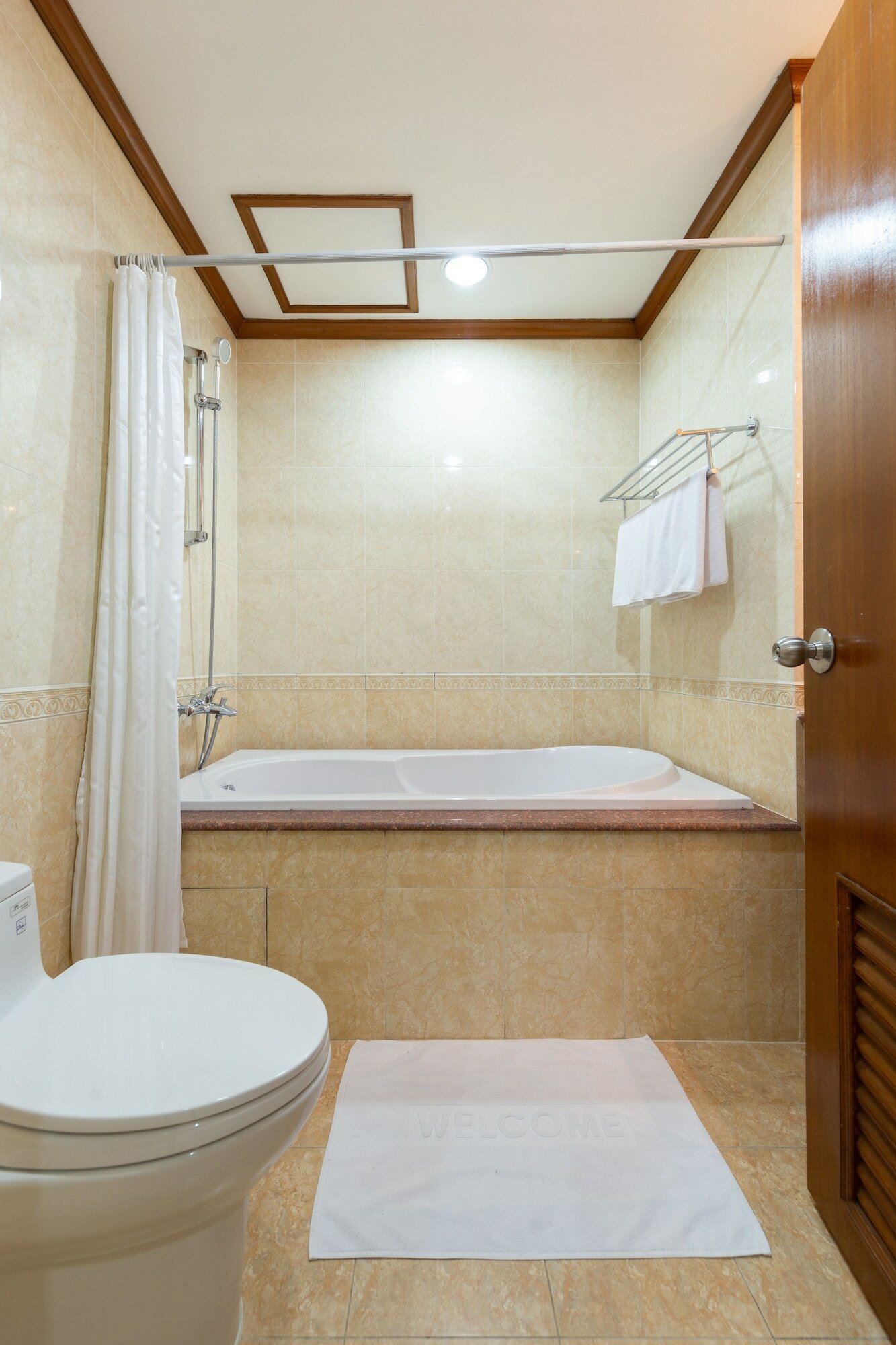 Фото Oriental Palace Apartment