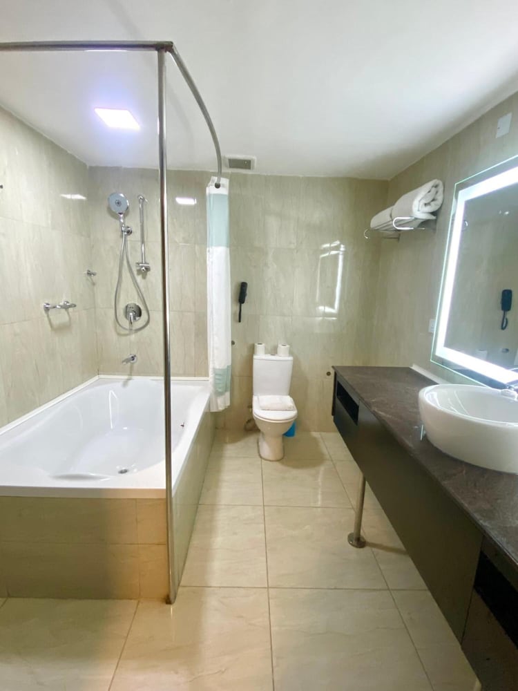 Фото Rollace Hotel