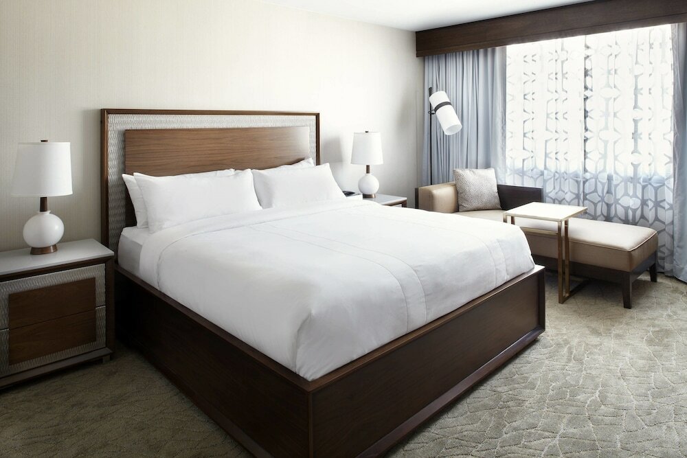 Фото Raleigh Marriott Crabtree Valley