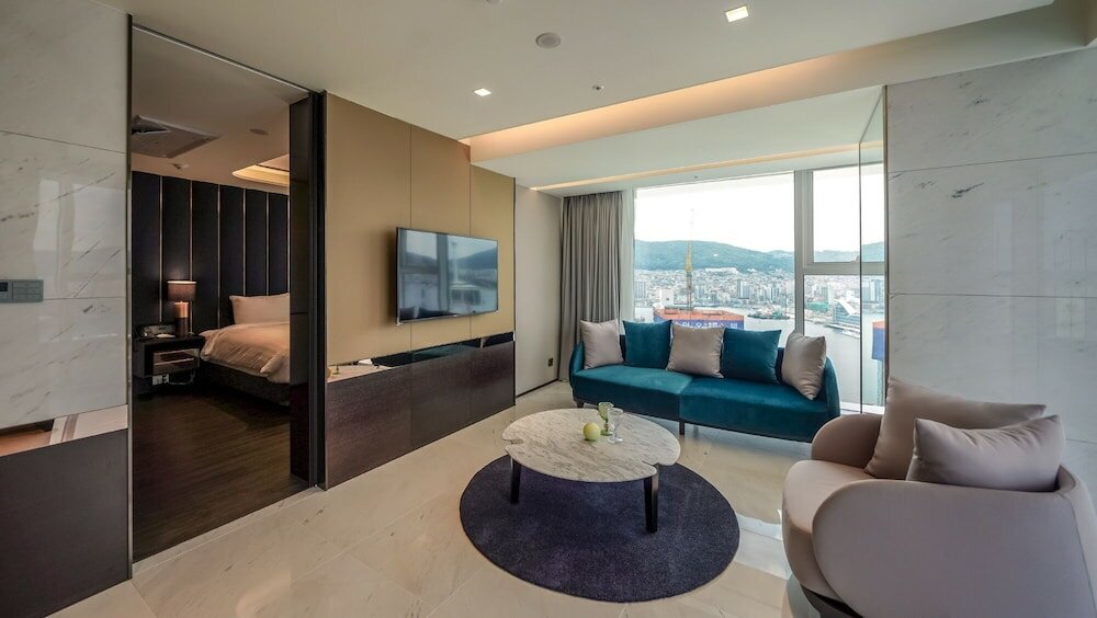 Фото Lavalse Hotel