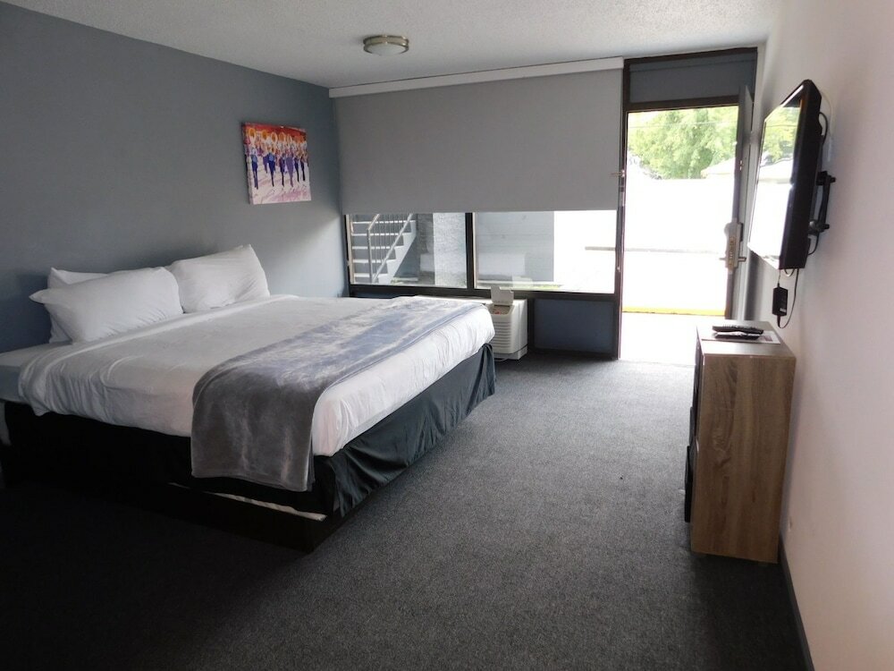 Фото Ramada by Wyndham New Orleans