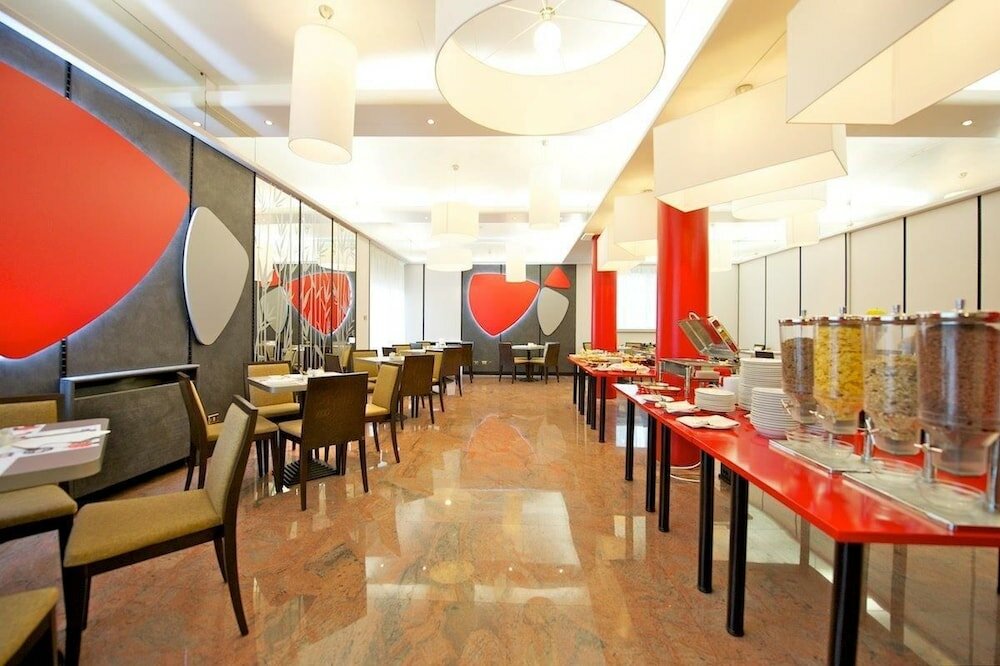 Фото Ibis Styles Parma Toscanini