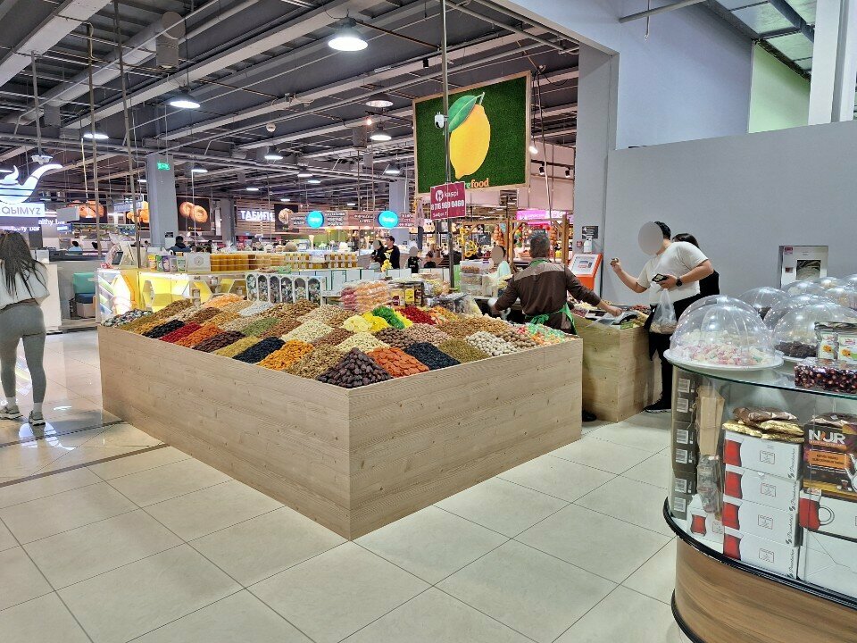 Nuts, snacks, dried fruits Nuts and dried fruits store, Almaty, photo