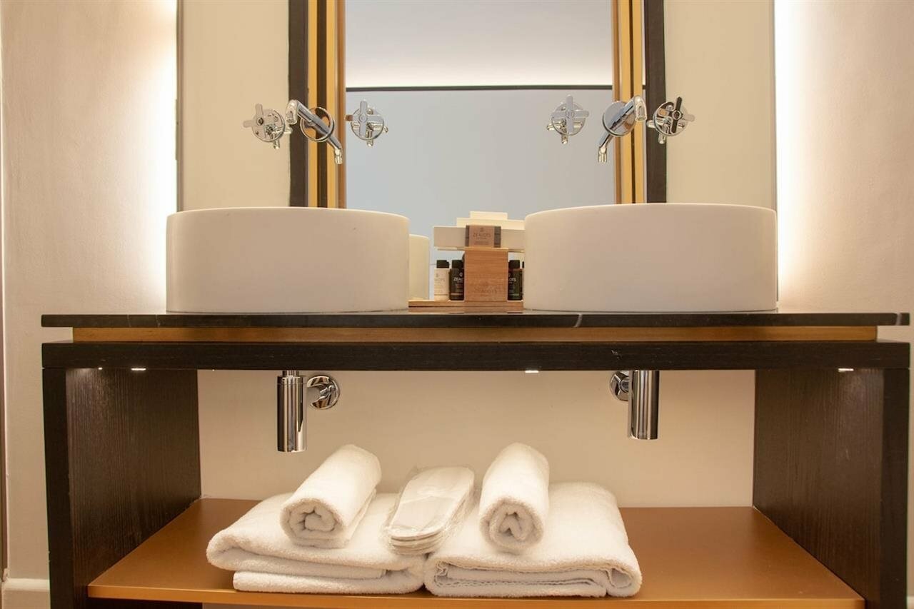 Фото S Paul Hotel