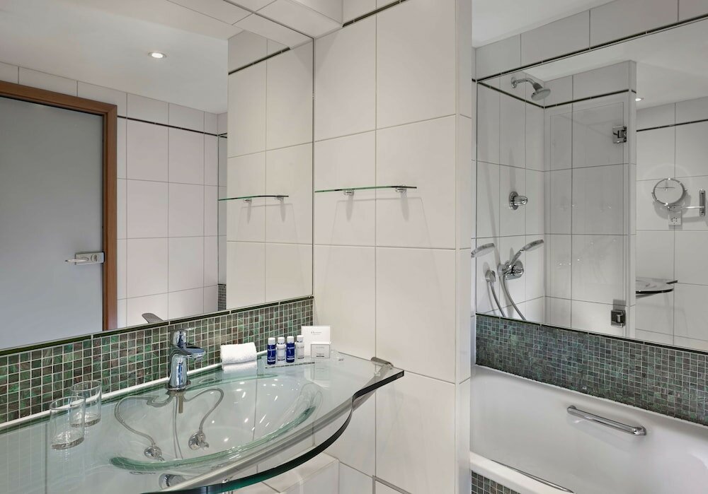 Фото Park Plaza Victoria London